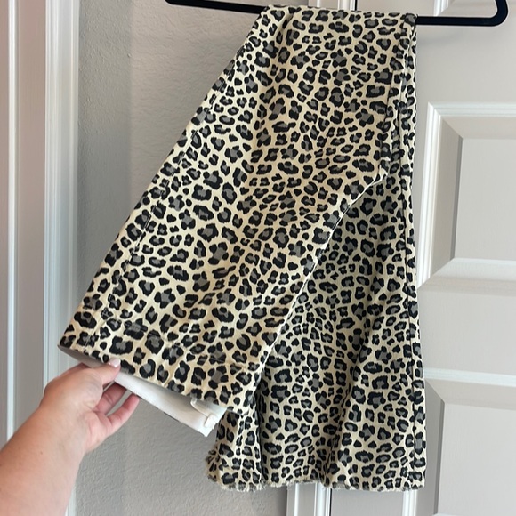 Leopard Flare Jeans w Elastic Waist band - Picture 2 of 6
